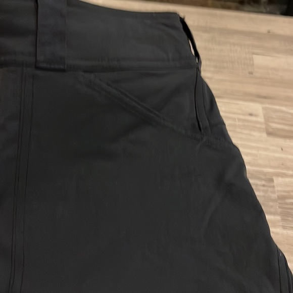 Rei black hiking shorts - Picture 7 of 9